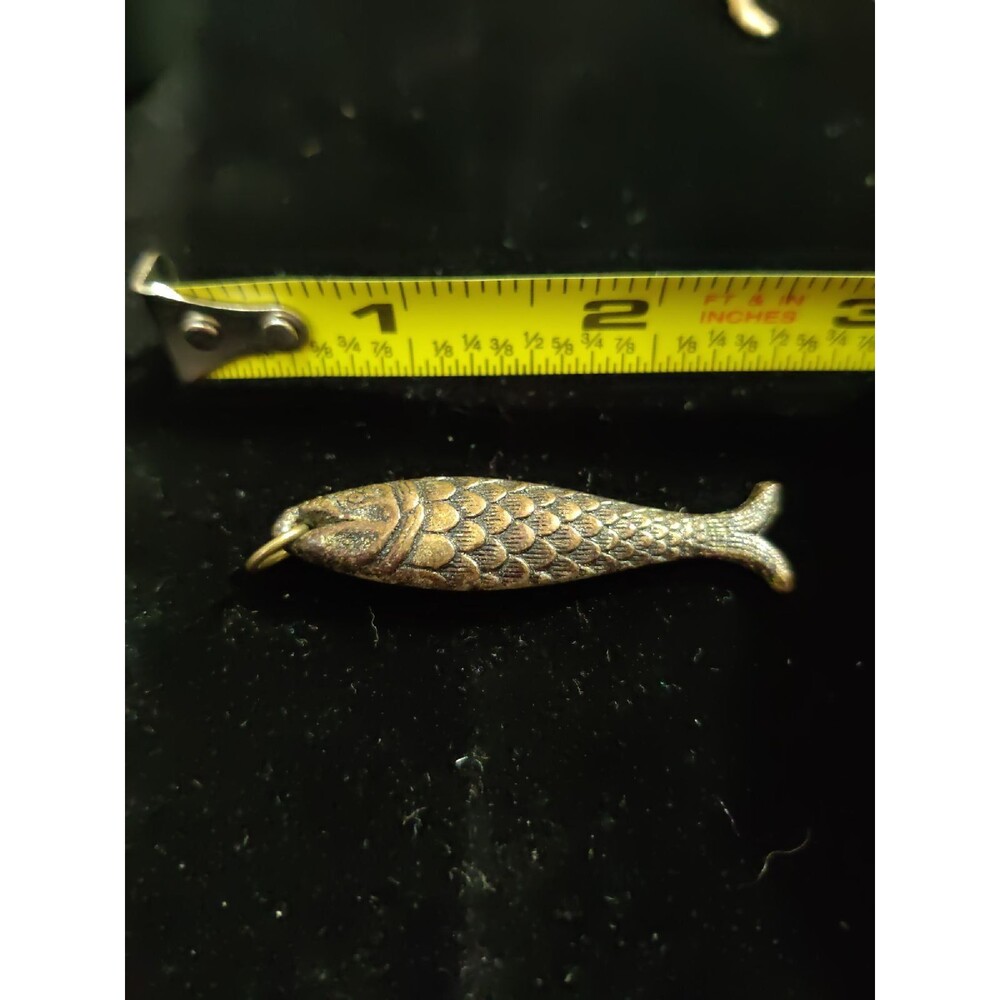 Fish pendant